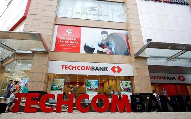 Con trai Chủ tịch Techcombank “gom” cổ phiếu TCB