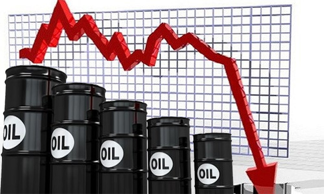 Giảm 7%, giá dầu xuống đáy 15 tháng