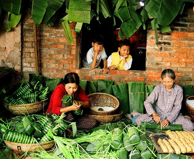 Lựa chọn cho ngày Tết: Ở nhà hay đi chơi xa?
