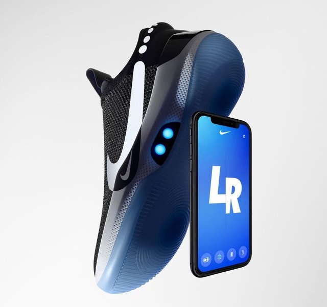 Nike giới thiệu giày thông minh