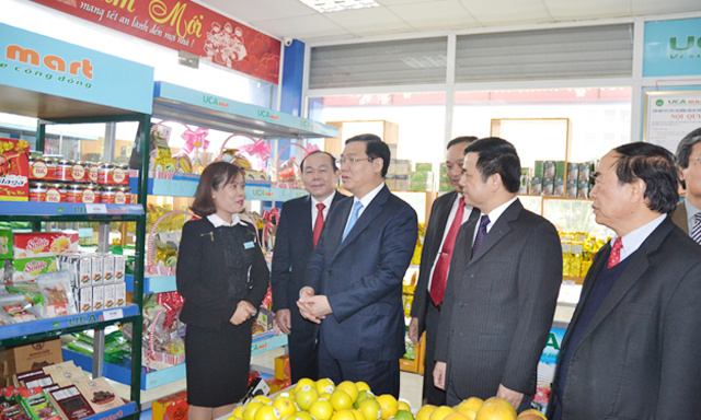 Trang-3-Anh-PTT-tham-UCMart-JP-2483-9607