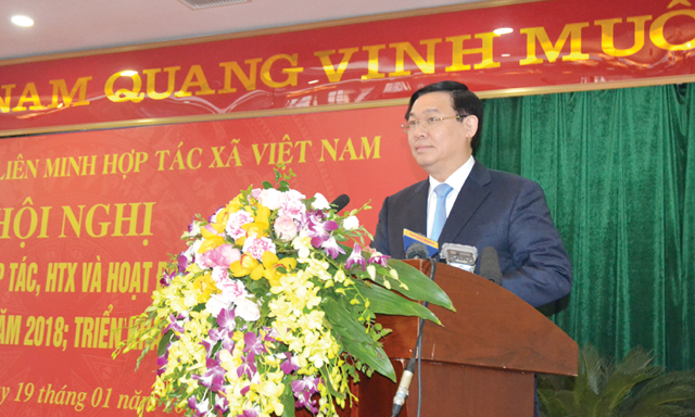 Liên minh HTX Việt Nam đón nhận Huân chương Lao động hạng Nhất