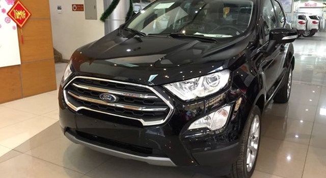 Ford EcoSport giảm 40 triệu đồng sau Tết