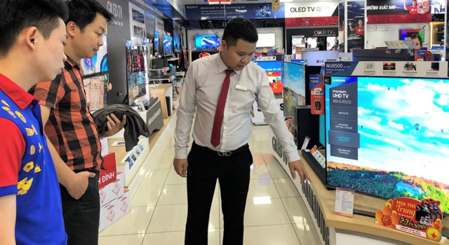 Điện thoại, TV, tủ lạnh, máy giặt đồng loạt giảm giá sau Tết