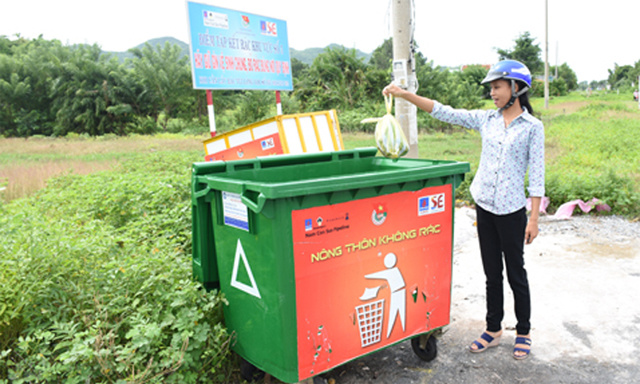 rac-thai-nong-thon-8466-1550679873.jpg