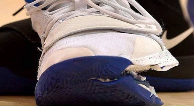 Nike mất hàng tỷ USD vì sự cố giày thể thao phát nổ