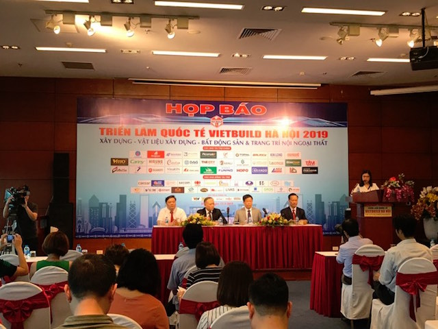 Triển lãm quốc tế Vietbuild Hà Nội 2019: Nâng cao năng lực cạnh tranh sản phẩm vật liệu xây dựng
