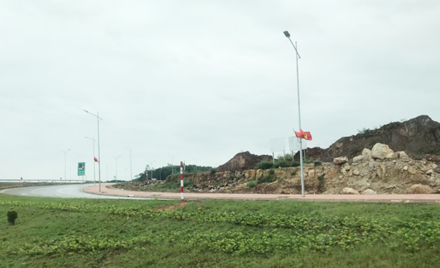 Đất Vân Đồn chưa thể 'cất cánh'