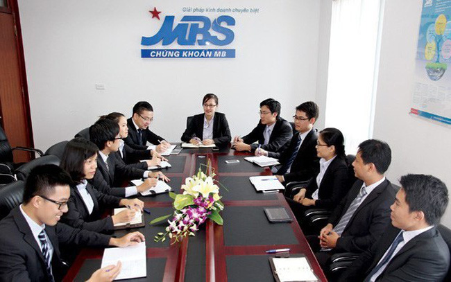 MBS lên kế hoạch chuyển sàn