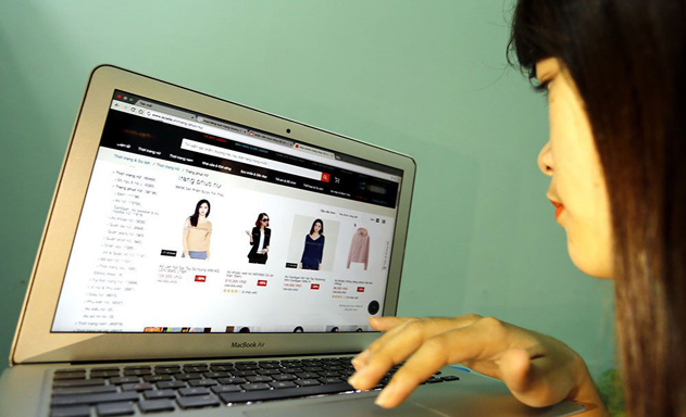 Mua sắm online bùng nổ, áp lực cạnh tranh gia tăng