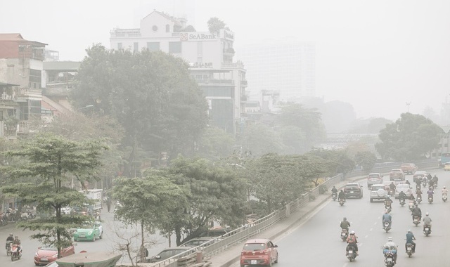 Hà Nội mù mịt, ô nhiễm không khí trầm trọng