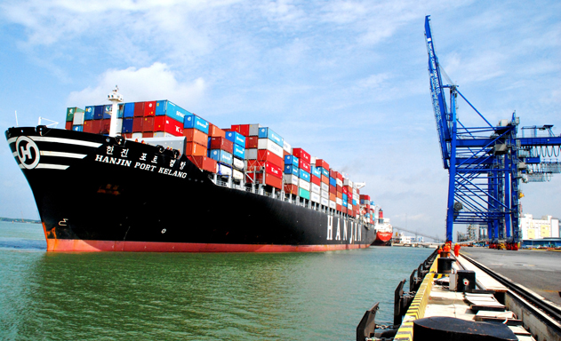 Vinalines tròng trành vì tàu, hấp dẫn nhờ cảng