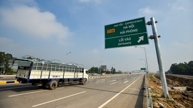 Hải Phòng gọi đầu tư vào điện năng và du lịch