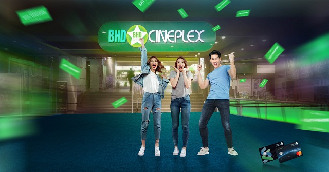 Standard Chartered tặng đến 1 năm xem phim rạp miễn phí không giới hạn cho chủ thẻ tín dụng mới
