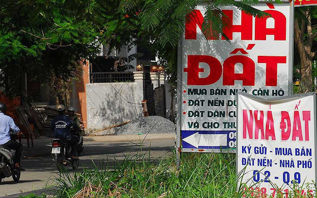 Sốt đất thuộc nhiều bộ quản lý