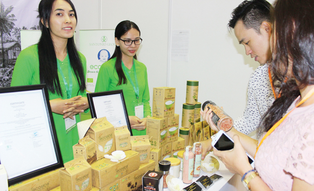 Cứng nhắc quy định ghi nhãn hàng hóa