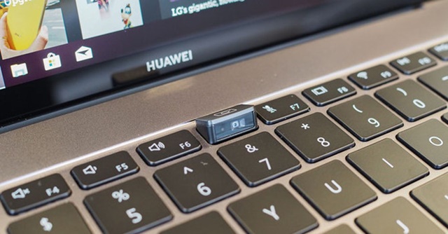 Microsoft ngừng bán laptop Huawei, bỏ ngỏ Windows