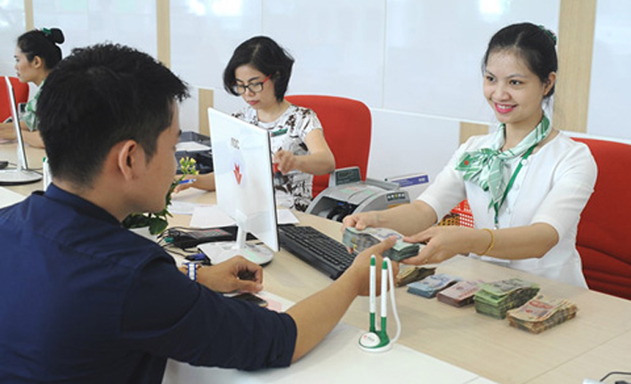 Thận trọng khi dùng ngân sách tăng vốn cho ngân hàng