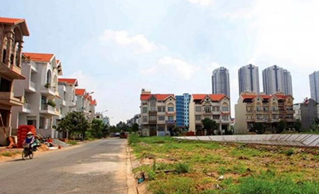 Thu hồi đất giá rẻ, bán giá 'trên trời'