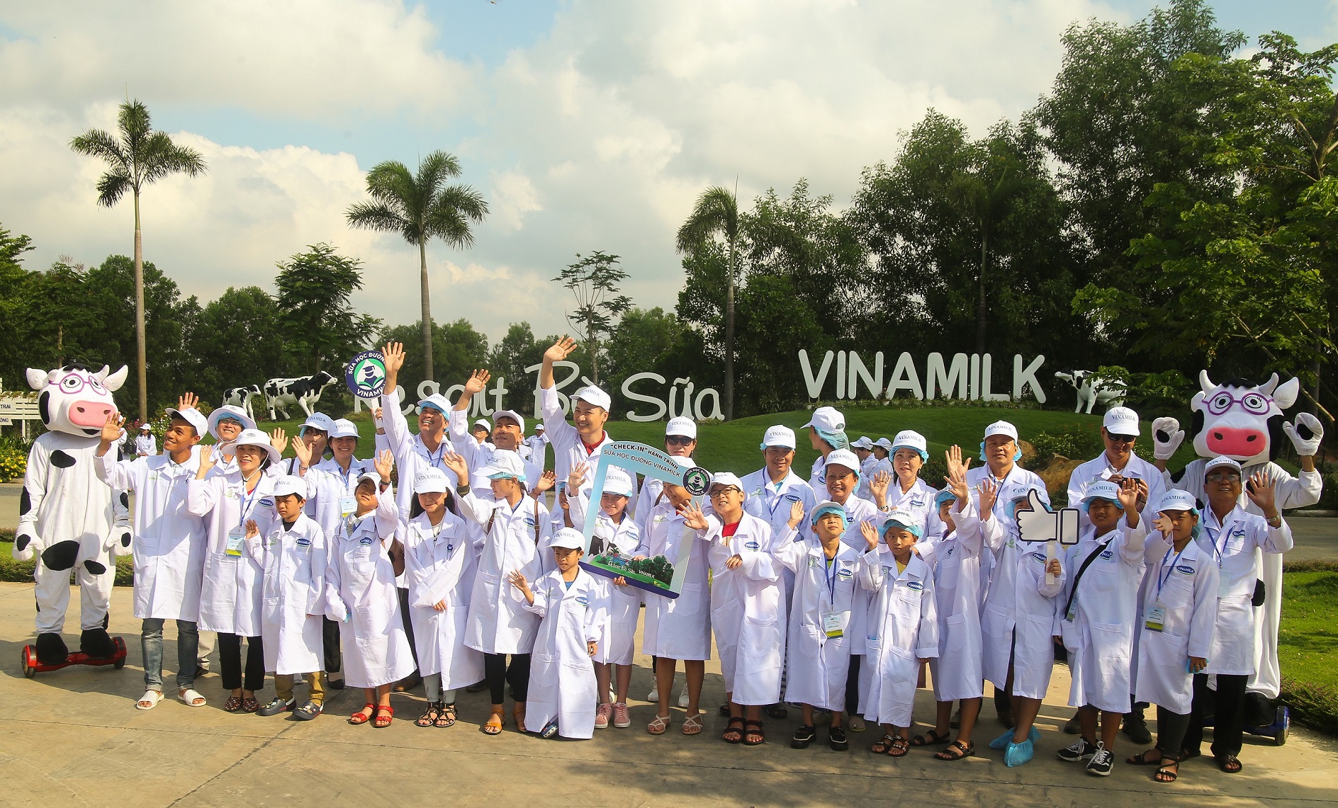 Nghìn cô bò hạnh phúc hôm nay, triệu ly sữa học đường tươi ngon ngày mai