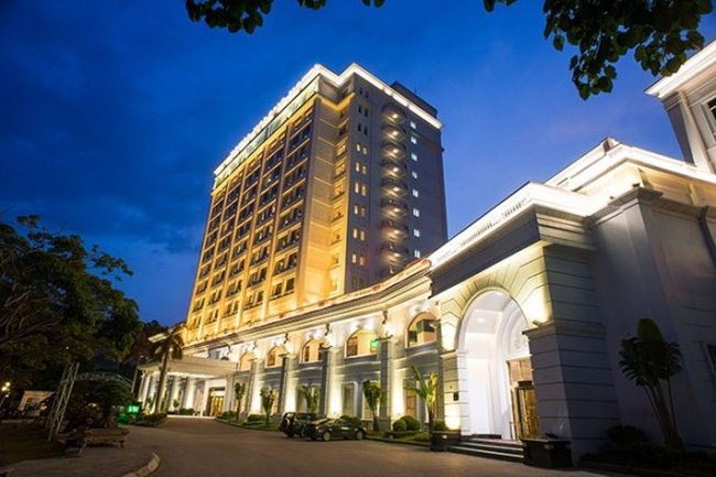 RIC vẫn tăng mạnh bất chấp thua lỗ