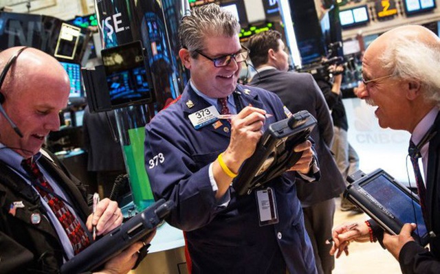 S&P 500 chứng kiến đà lao dốc dài nhất kể từ cuối tháng 5