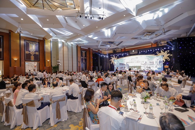 Hàng trăm nhà đầu tư Hà Nội “đón sóng” BĐS Hạ Long với Shophouse Europe