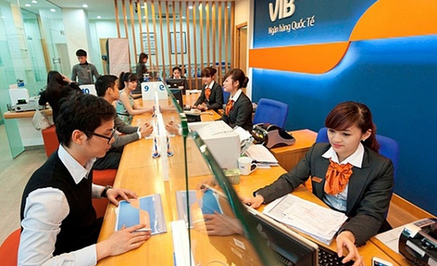 Lãi lớn nhờ chuyển hướng tín dụng