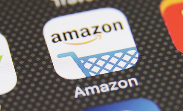 Amazon tặng 10 USD để đổi lấy thông tin khách hàng