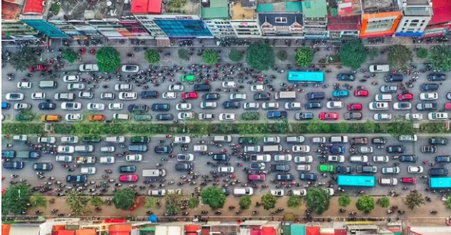 Hà Nội xem xét thu phí phương tiện vào nội đô