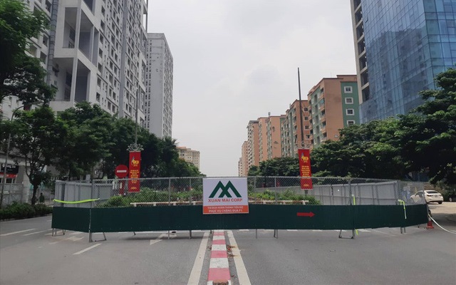 Rào chắn nhiều tuyến đường khu vực Mỹ Đình để làm đường đua F1