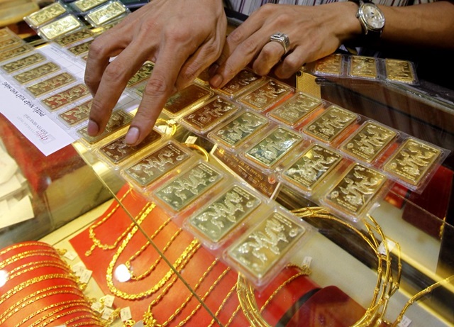 Giá vàng thế giới về sát mức 1.500 USD/oz, vàng SJC tuột mốc 42 triệu đồng/lượng