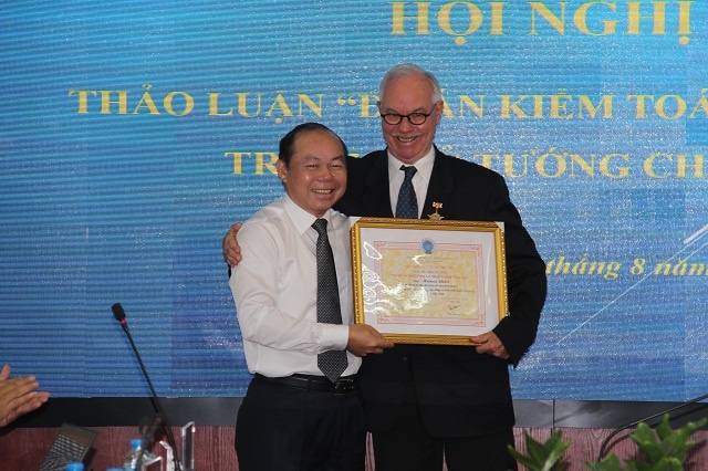 Chu-tich-Nguyen-Ngoc-bao-tang-6975-4122-