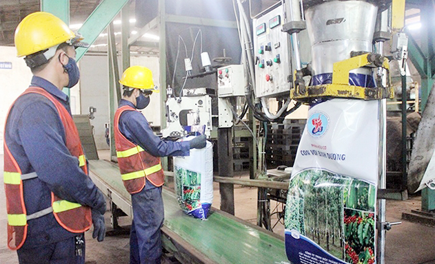 Khơi thông đầu ra cho phân bón hữu cơ