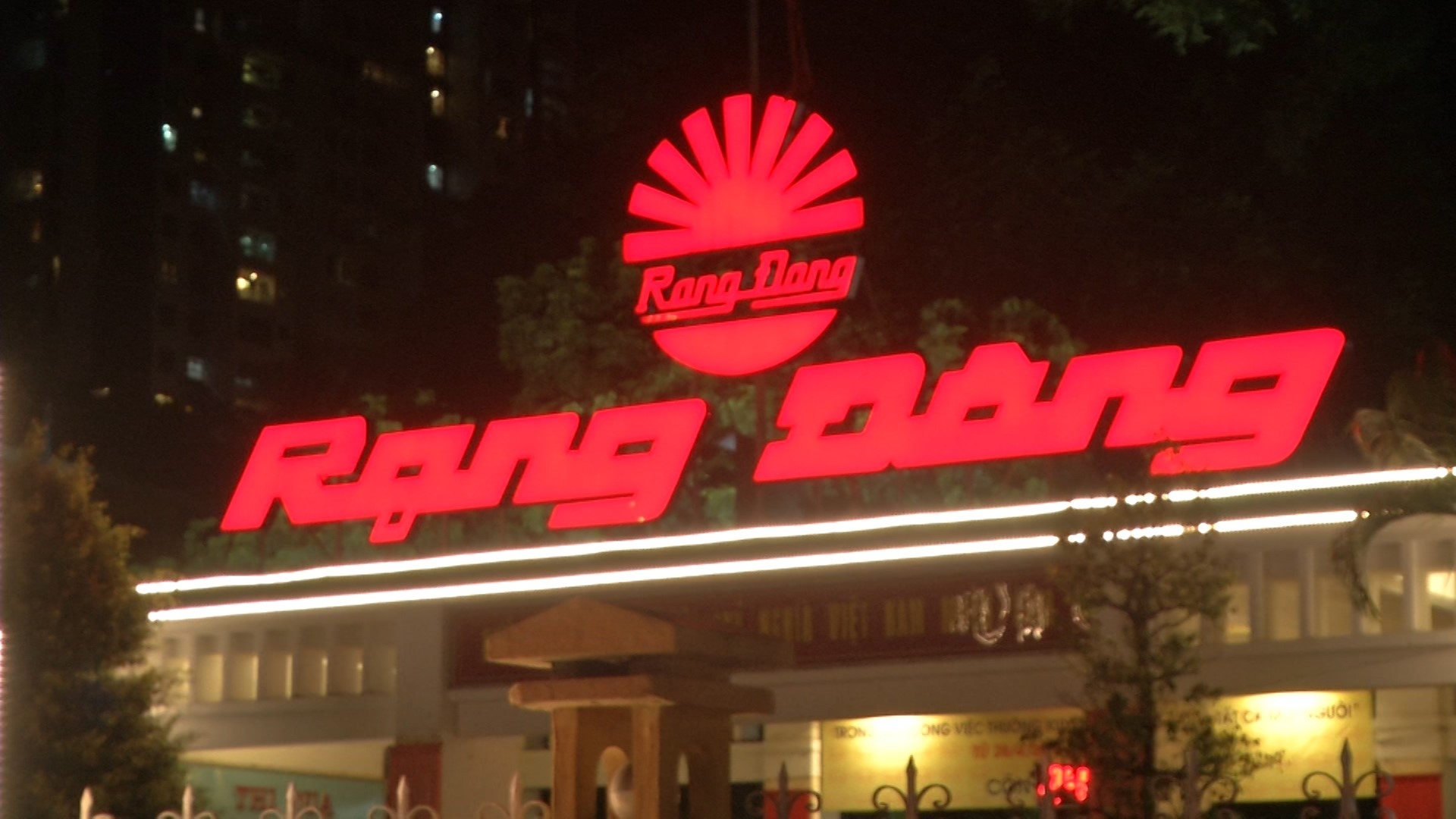 RAL “cháy sém” cùng Rạng Đông