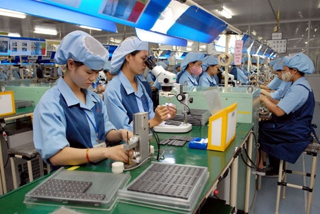 Tỷ lệ phụ nữ có việc tại Việt Nam giữ ở mức cao nhất ASEAN