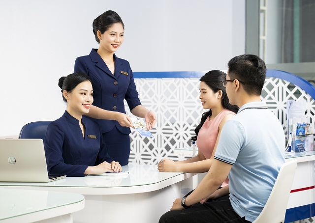 Nâng cao chất lượng sản phẩm dịch vụ ngân hàng - không chỉ có khách hàng hưởng lợi