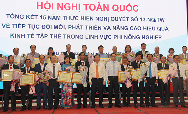 Pho-thu-tuong-Vuong-Dinh-Hue-C-3819-5539