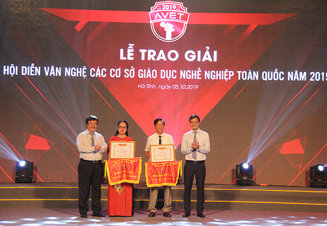 Trao-giai-thuong-chuong-trinh-6259-6284-