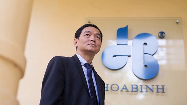 Cổ phiếu HBC của Hòa Bình lầm lũi giảm giá bất chấp sự tham gia của quỹ KIM