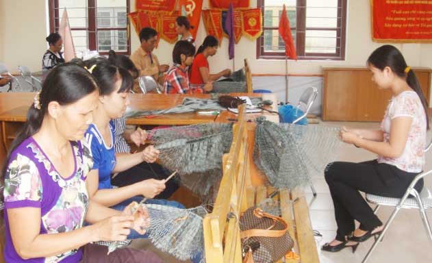 Đào tạo nghề đi đôi với giải quyết việc làm