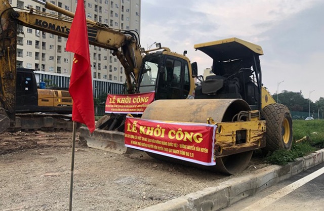 Khởi công cầu vượt đường Hoàng Quốc Việt-Nguyễn Văn Huyên