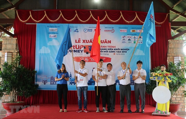 Khởi động StarUp Journey 2019