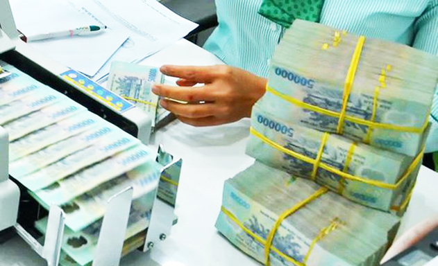 Nguyên nhân nguồn tiền gửi giá rẻ sụt giảm mạnh