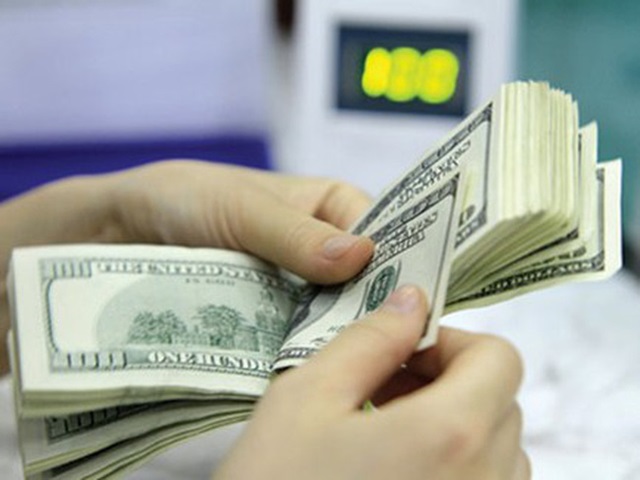Giá USD giữ ổn định tại nhiều ngân hàng