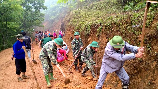 Đường nông thôn mới ở Xín Mần khởi sắc