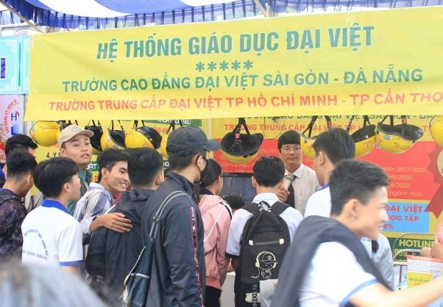 Ngay-hoi-tu-van-huong-nghiep-t-5963-3712