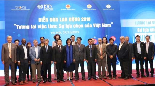 Dien-dan-lao-dong-2019_1574839518.jpg