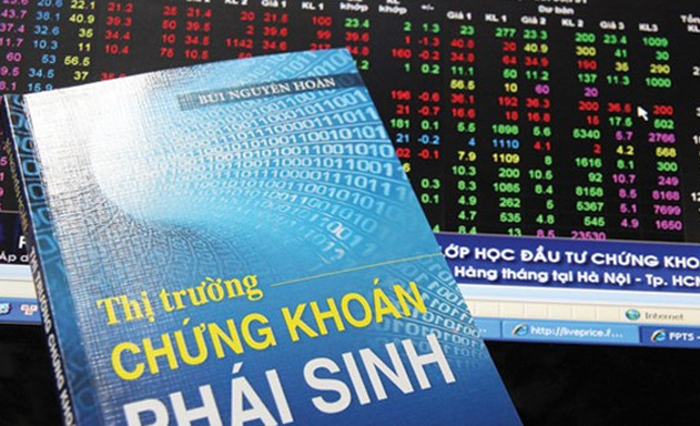 Chứng khoán phái sinh vẫn khó hồi phục