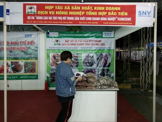 Dồn toàn lực giúp giảm nghèo bền vững